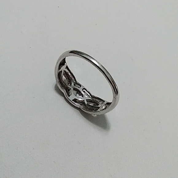 Diamond Ring - Picture 4 of 6
